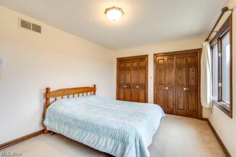 4700 Barnsleigh Drive Bath OH 44333