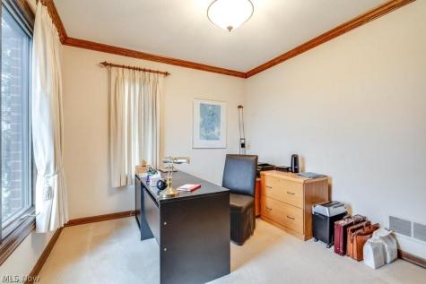 4700 Barnsleigh Drive Bath OH 44333