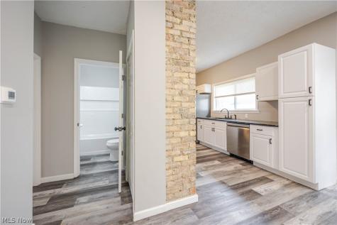 3282 W 38th Street Cleveland OH 44109