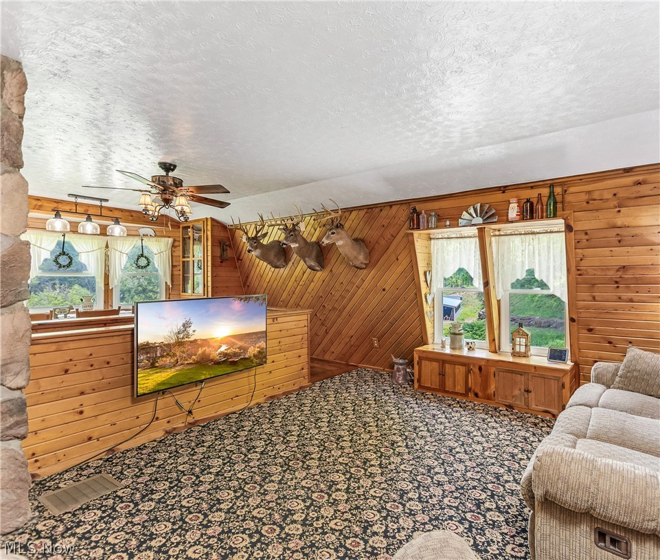 2250 Indian Camp Run Road New Concord OH 43762