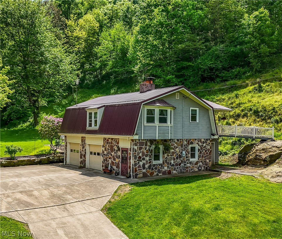 2250 Indian Camp Run Road New Concord OH 43762