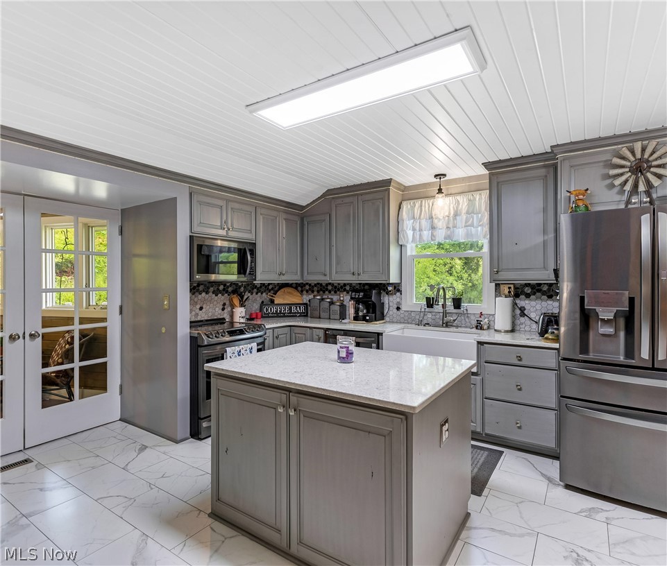 2250 Indian Camp Run Road New Concord OH 43762