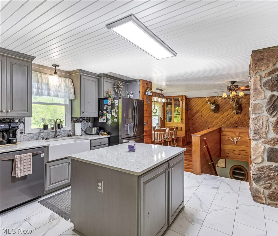 2250 Indian Camp Run Road New Concord OH 43762
