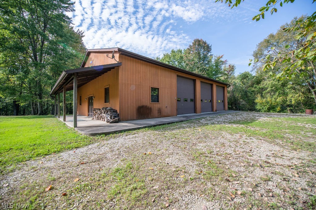 6479 Locust Lane NE Magnolia OH 44643