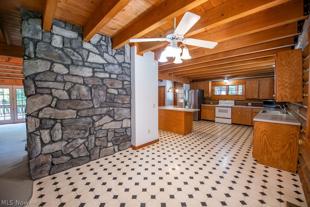 6479 Locust Lane NE Magnolia OH 44643