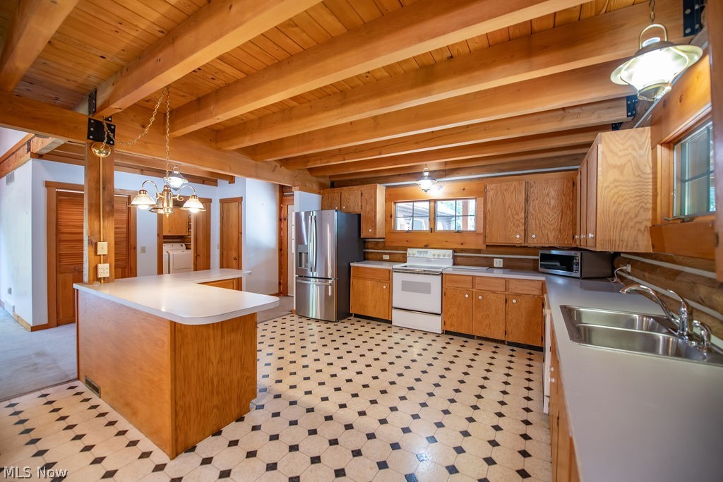 6479 Locust Lane NE Magnolia OH 44643