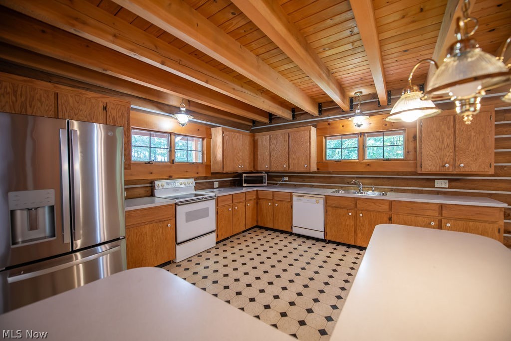 6479 Locust Lane NE Magnolia OH 44643