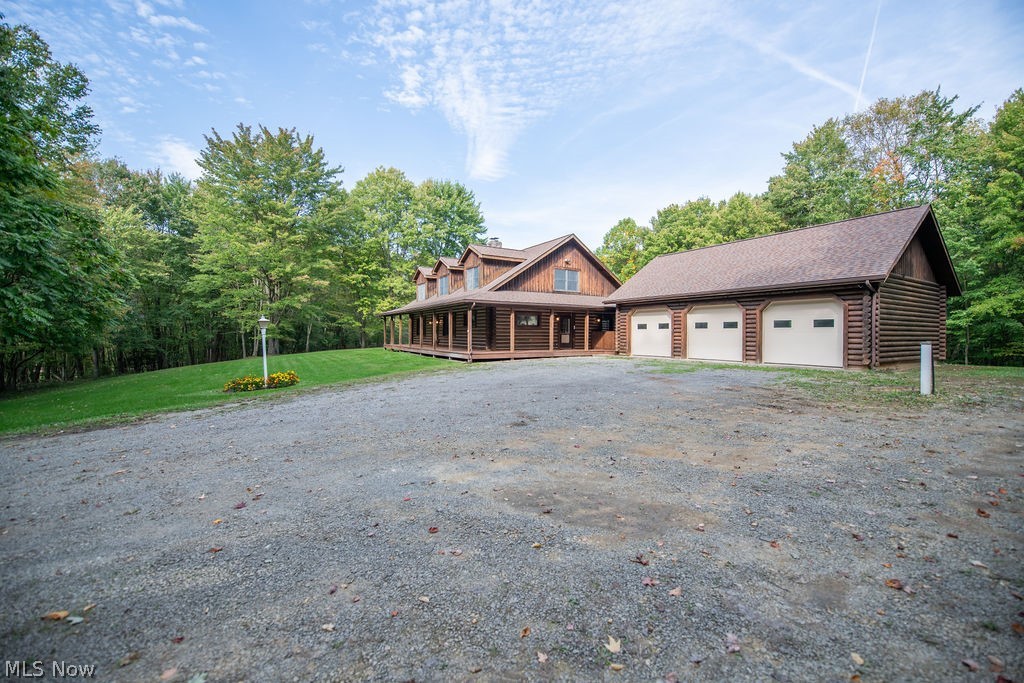6479 Locust Lane NE Magnolia OH 44643