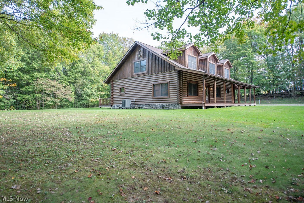 6479 Locust Lane NE Magnolia OH 44643