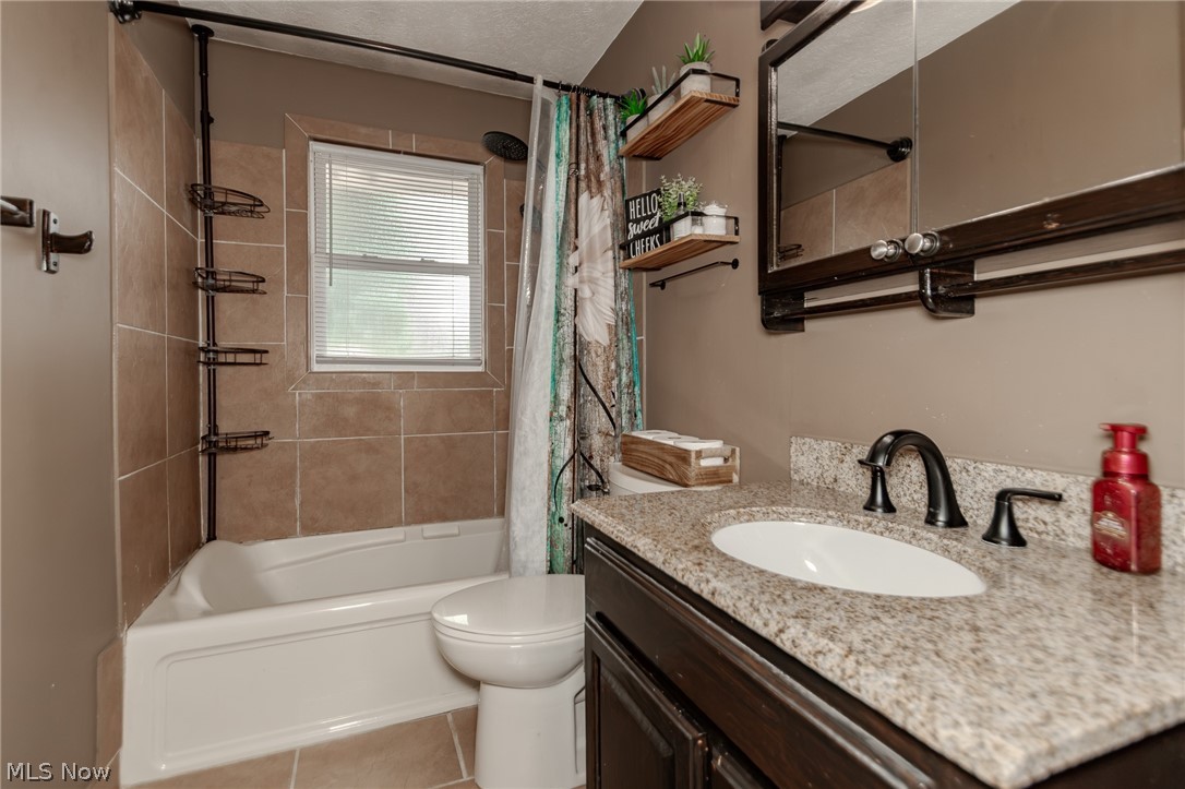 1856 Stirling Road Madison OH 44057