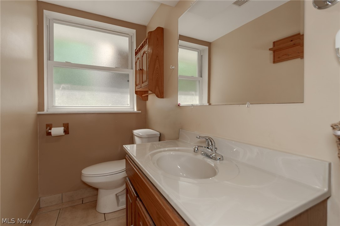1856 Stirling Road Madison OH 44057