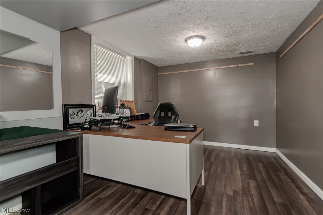 1856 Stirling Road Madison OH 44057