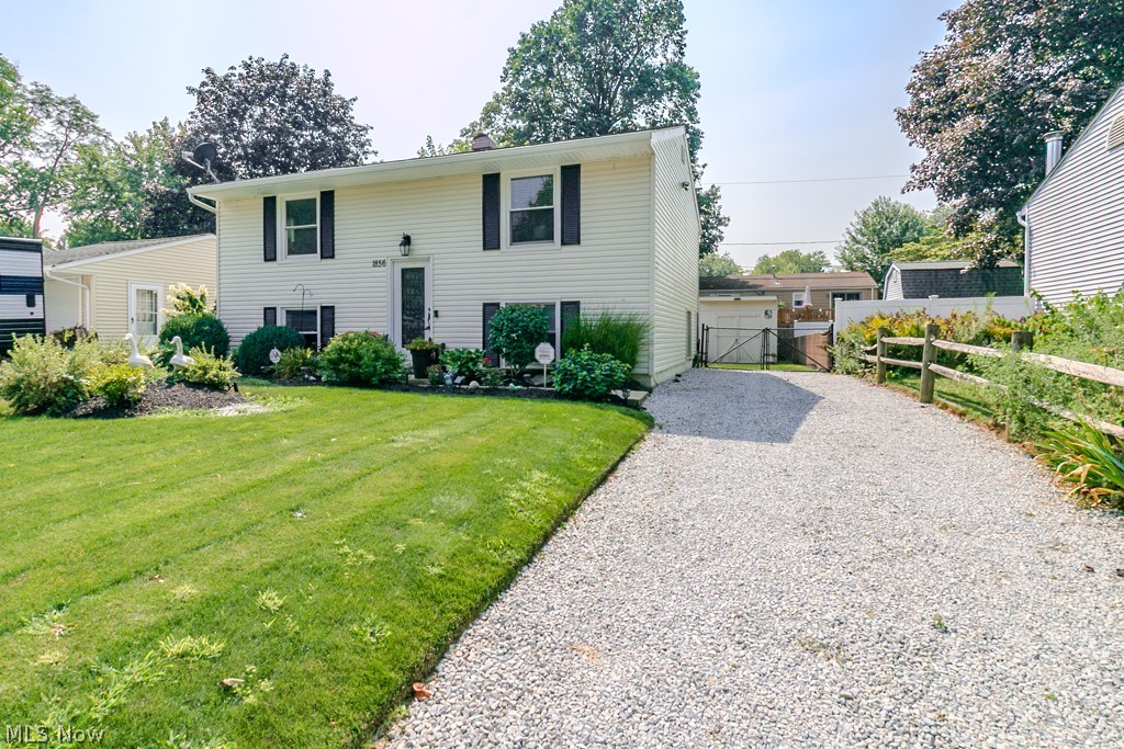 1856 Stirling Road Madison OH 44057