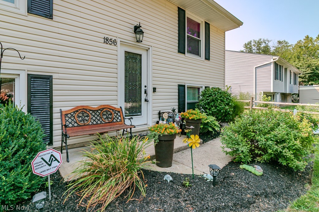 1856 Stirling Road Madison OH 44057