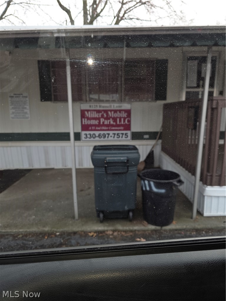 8269 Russell Lane Cleveland OH 44109