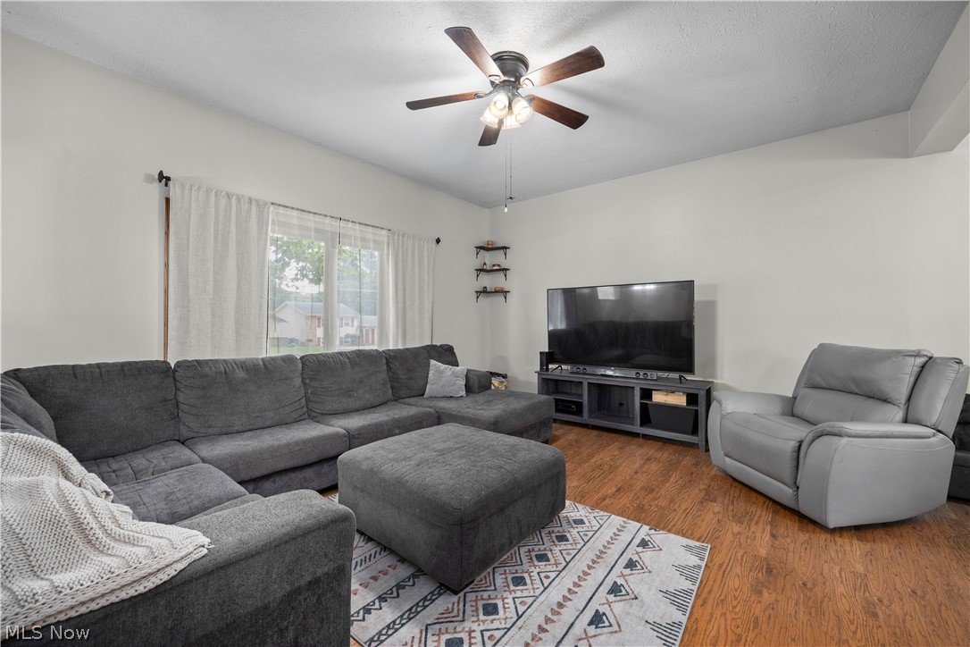 823 Willow Hollow Court Amherst OH 44001