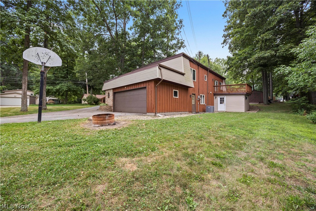 823 Willow Hollow Court Amherst OH 44001