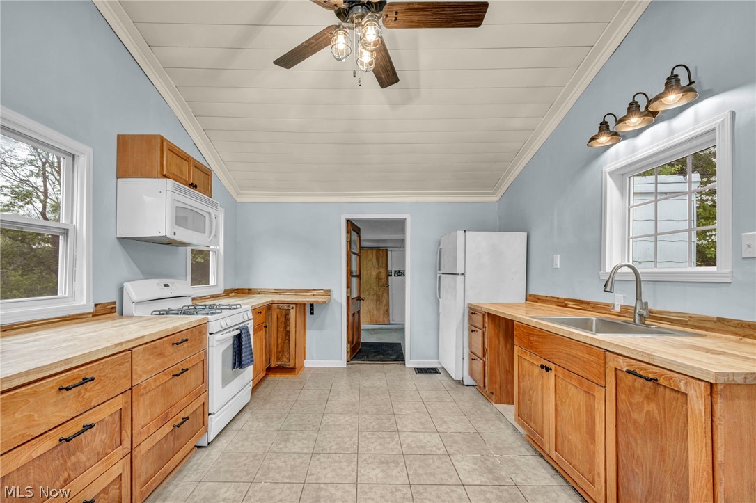 262 E Walnut Street Wadsworth OH 44281