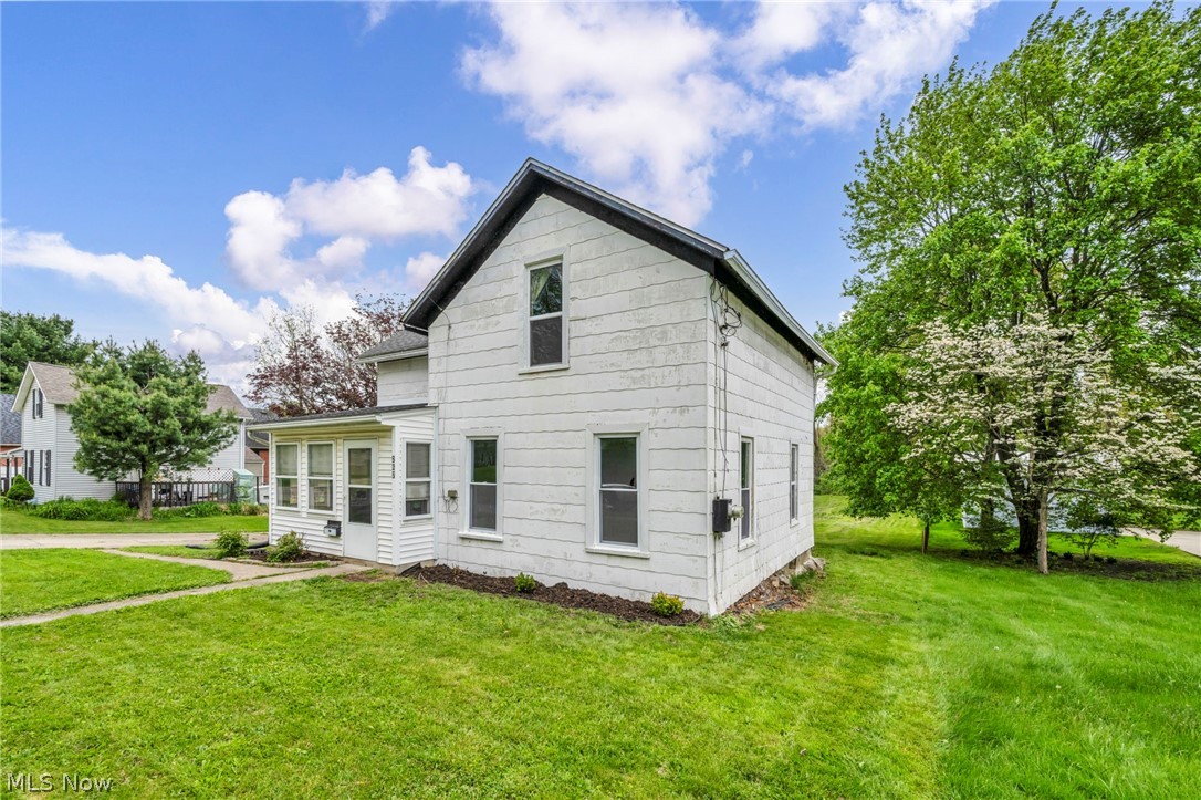 262 E Walnut Street Wadsworth OH 44281