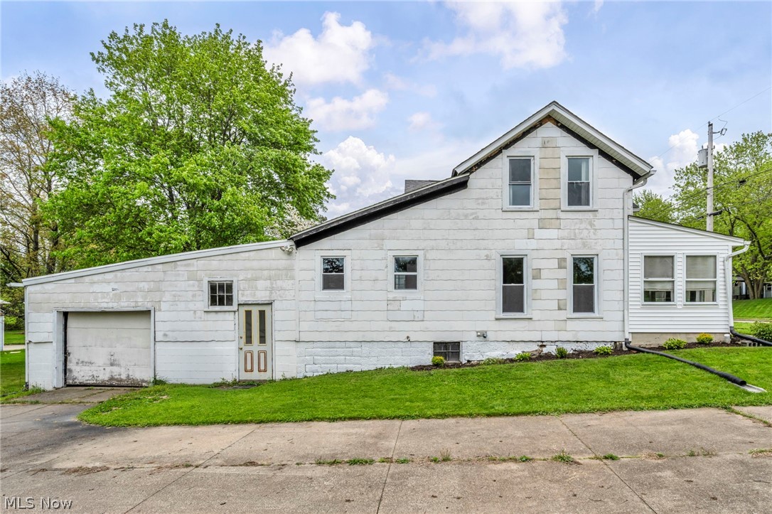 262 E Walnut Street Wadsworth OH 44281