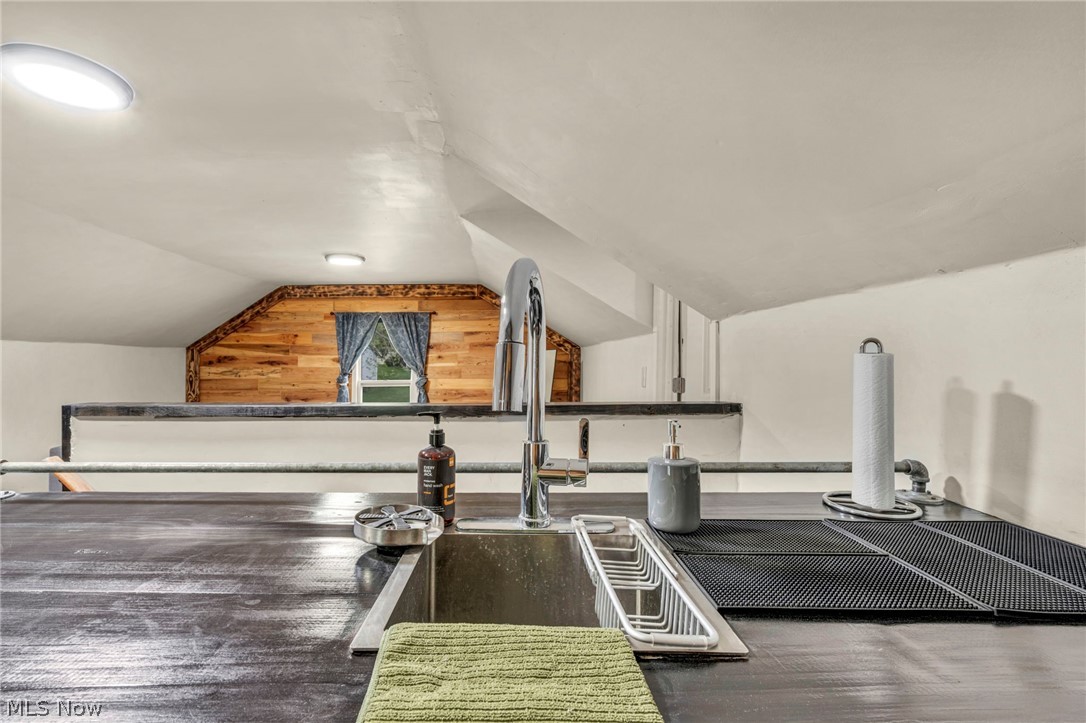 262 E Walnut Street Wadsworth OH 44281