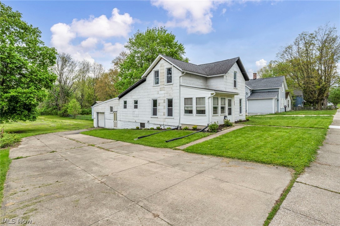 262 E Walnut Street Wadsworth OH 44281