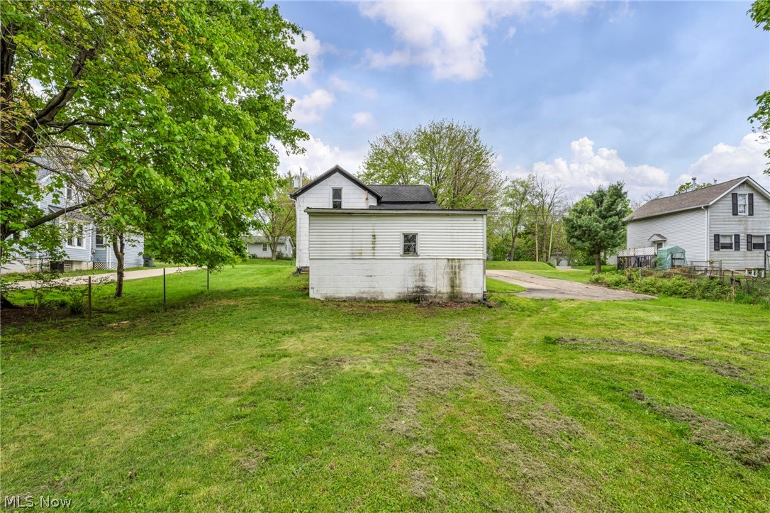 262 E Walnut Street Wadsworth OH 44281