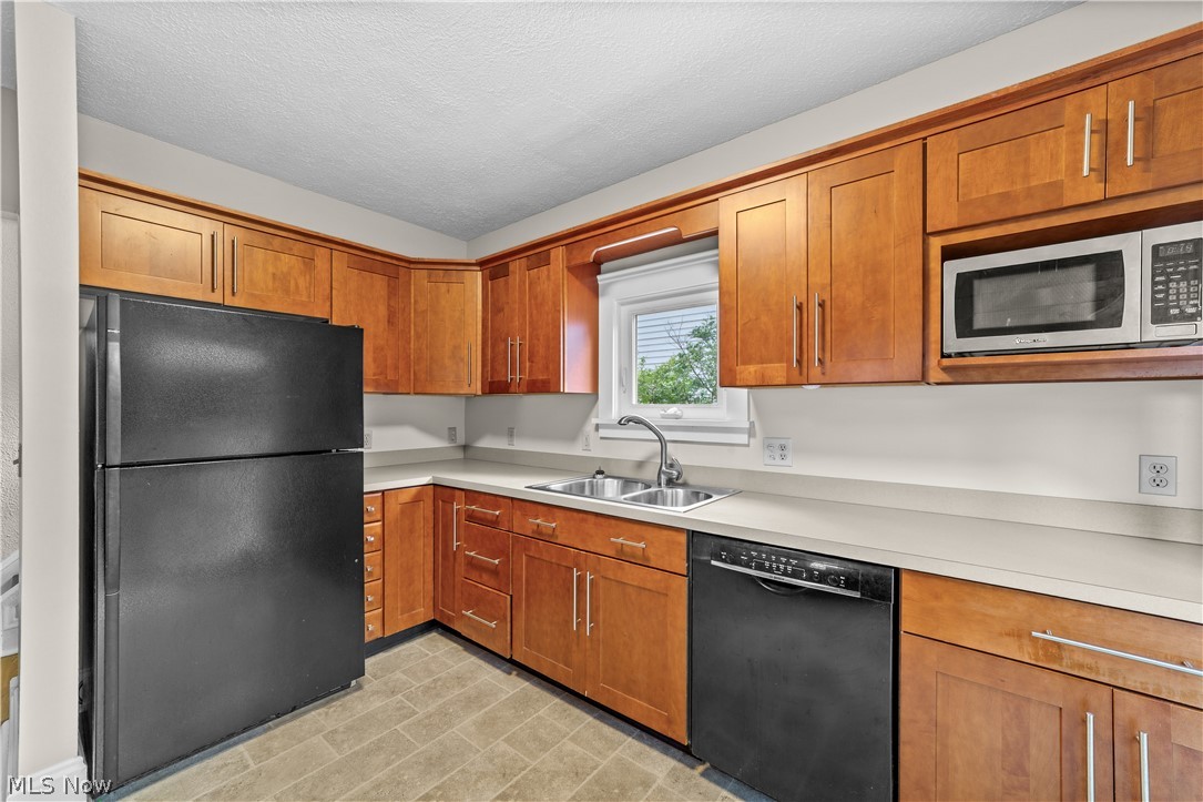 1338 W 64 Street Cleveland OH 44102