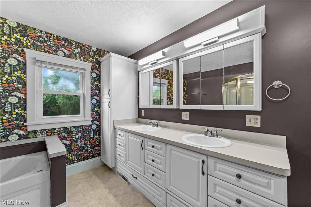 1338 W 64 Street Cleveland OH 44102