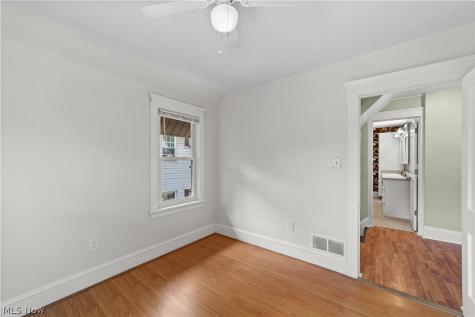 1338 W 64 Street Cleveland OH 44102