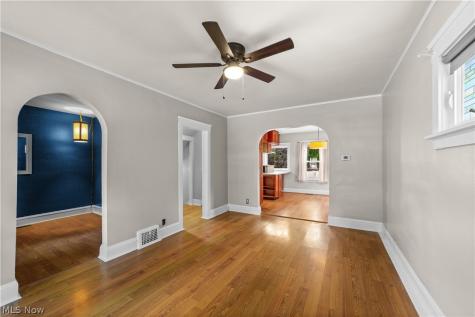 1338 W 64 Street Cleveland OH 44102