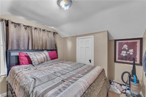 3962 Grosvenor Road South Euclid OH 44118