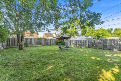 3962 Grosvenor Road South Euclid OH 44118
