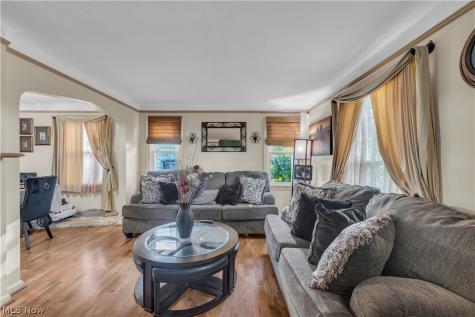 3962 Grosvenor Road South Euclid OH 44118