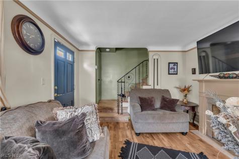 3962 Grosvenor Road South Euclid OH 44118