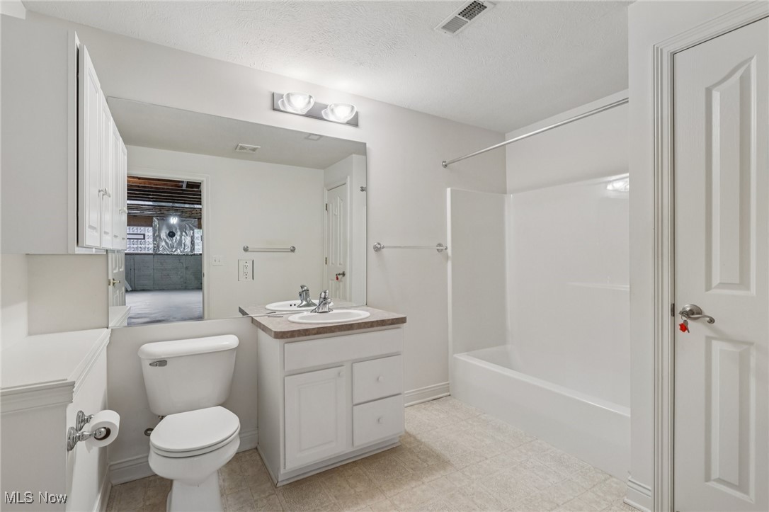 8284 Browning Court Concord OH 44060