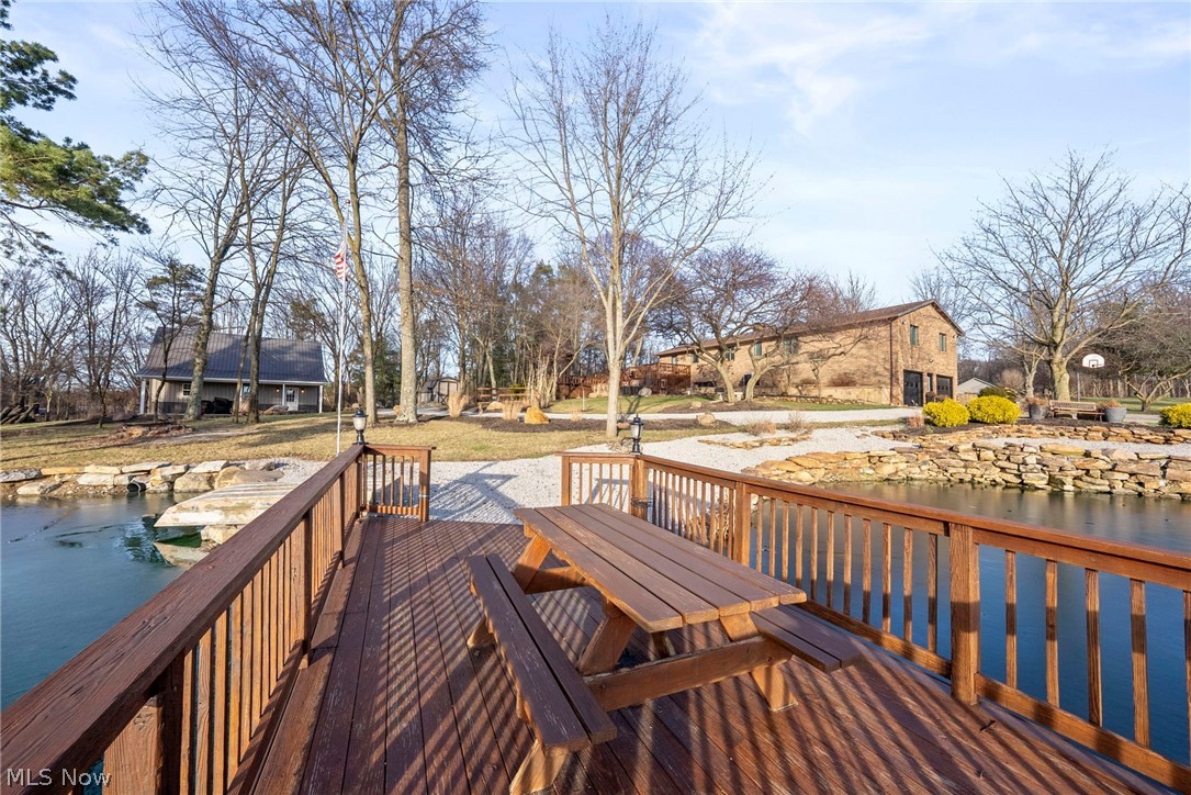 1689 State Route 314 Crestline OH 44827