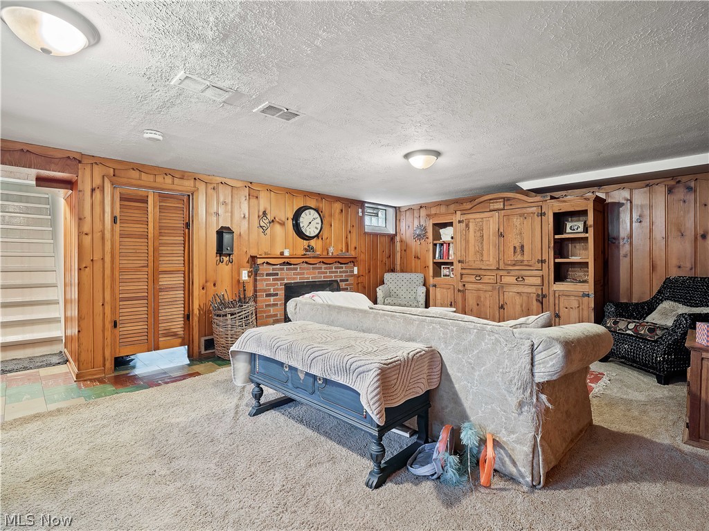 4765 W 220th Street Fairview Park OH 44126