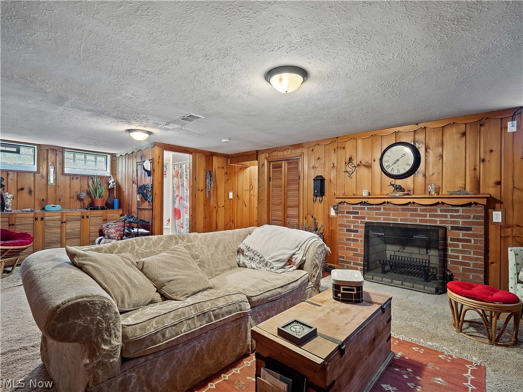 4765 W 220th Street Fairview Park OH 44126