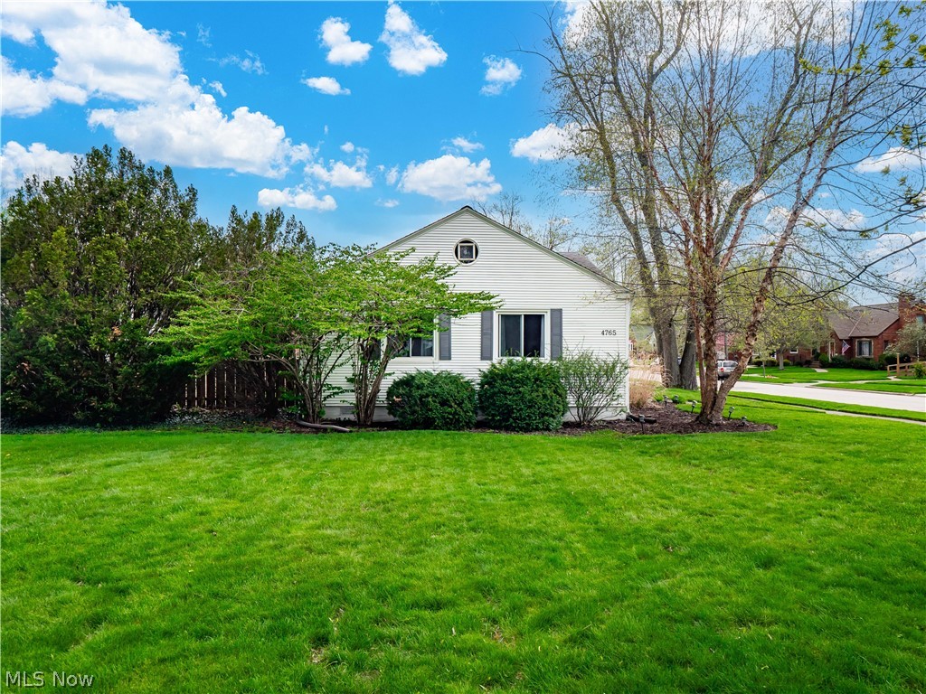 4765 W 220th Street Fairview Park OH 44126
