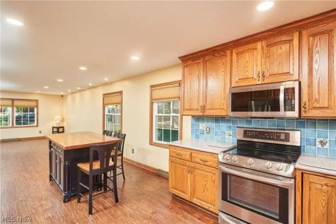 669 Upper Merriman Drive Akron OH 44303