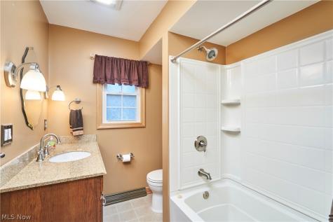 669 Upper Merriman Drive Akron OH 44303