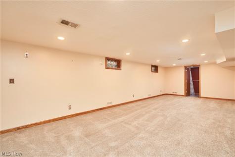 669 Upper Merriman Drive Akron OH 44303