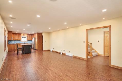 669 Upper Merriman Drive Akron OH 44303