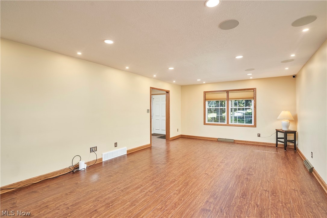669 Upper Merriman Drive Akron OH 44303