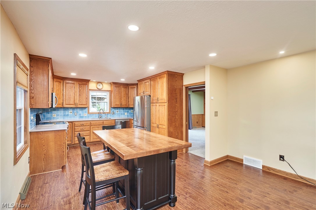 669 Upper Merriman Drive Akron OH 44303