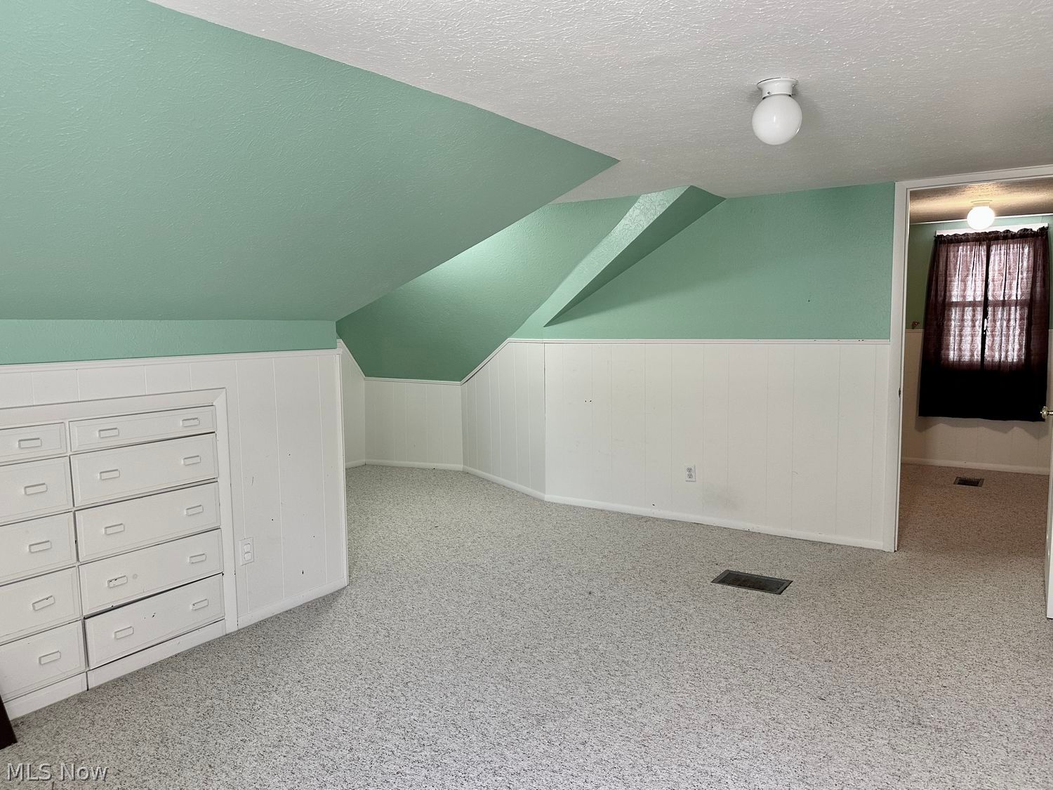 4320 Tuxedo Avenue Parma OH 44134