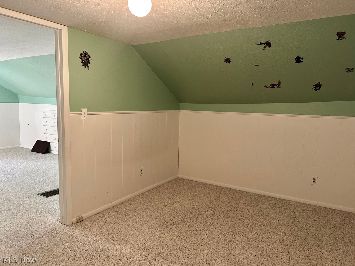 4320 Tuxedo Avenue Parma OH 44134