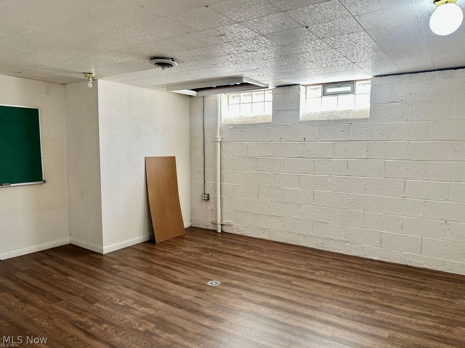 4320 Tuxedo Avenue Parma OH 44134