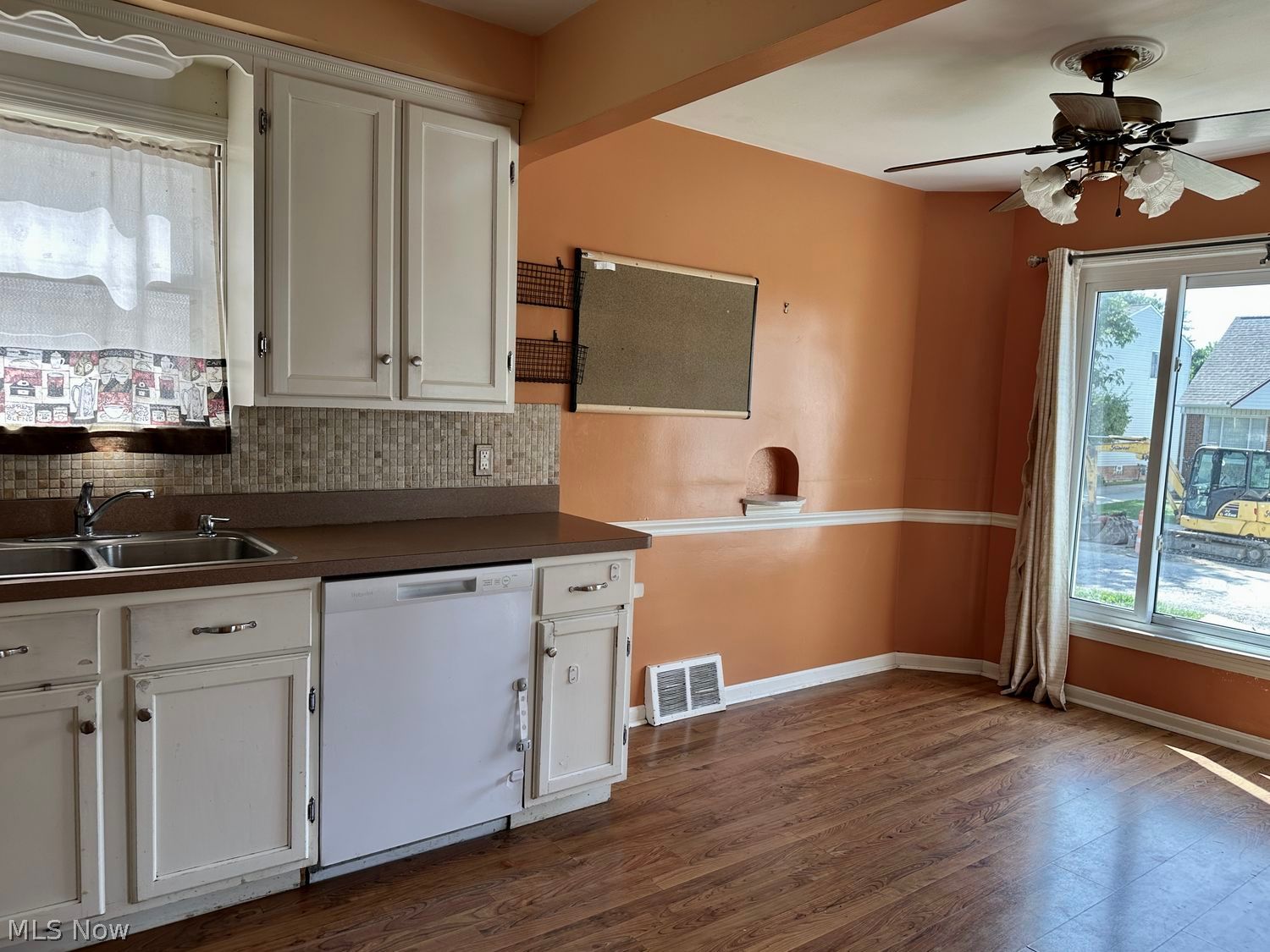 4320 Tuxedo Avenue Parma OH 44134